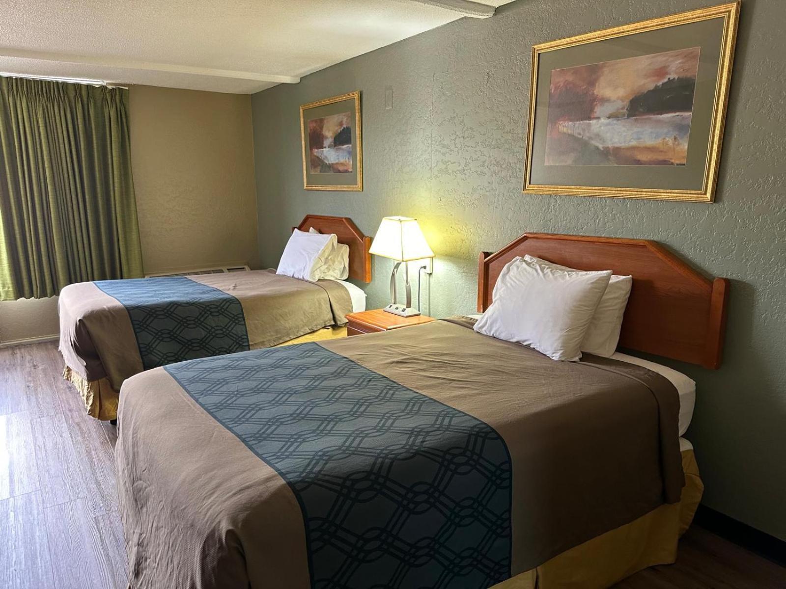 Rodeway Inn Stone Mountain Тъкър Екстериор снимка